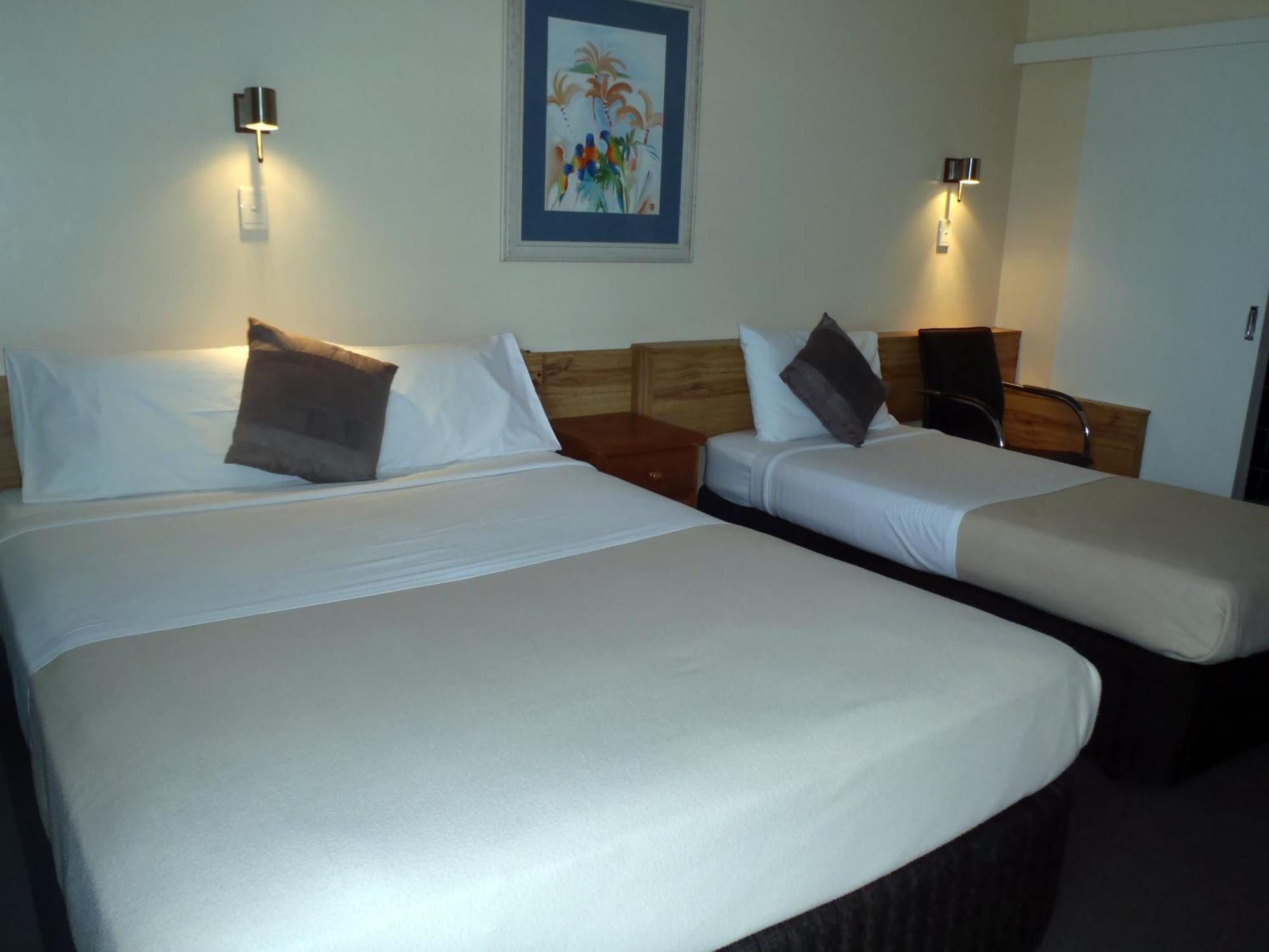 Moondarra Motel Innisfail Dış mekan fotoğraf
