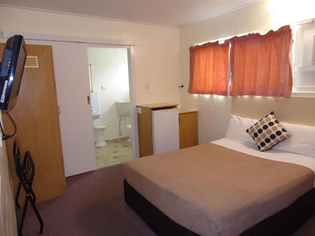 Moondarra Motel Innisfail Oda fotoğraf