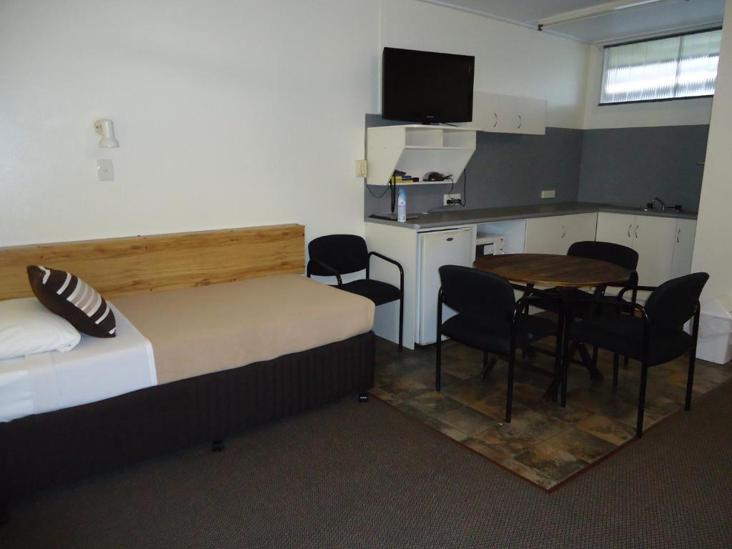Moondarra Motel Innisfail Oda fotoğraf